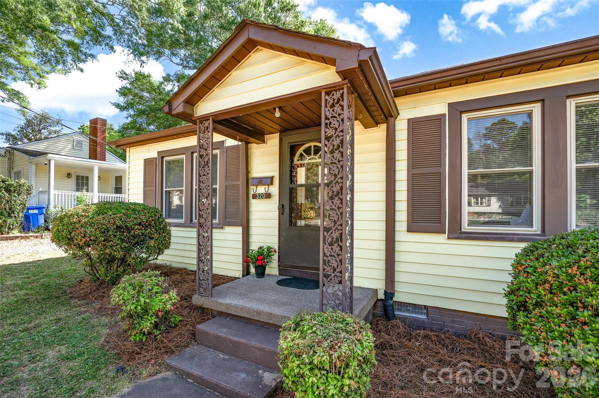 320 Cook Street — Mooresville
