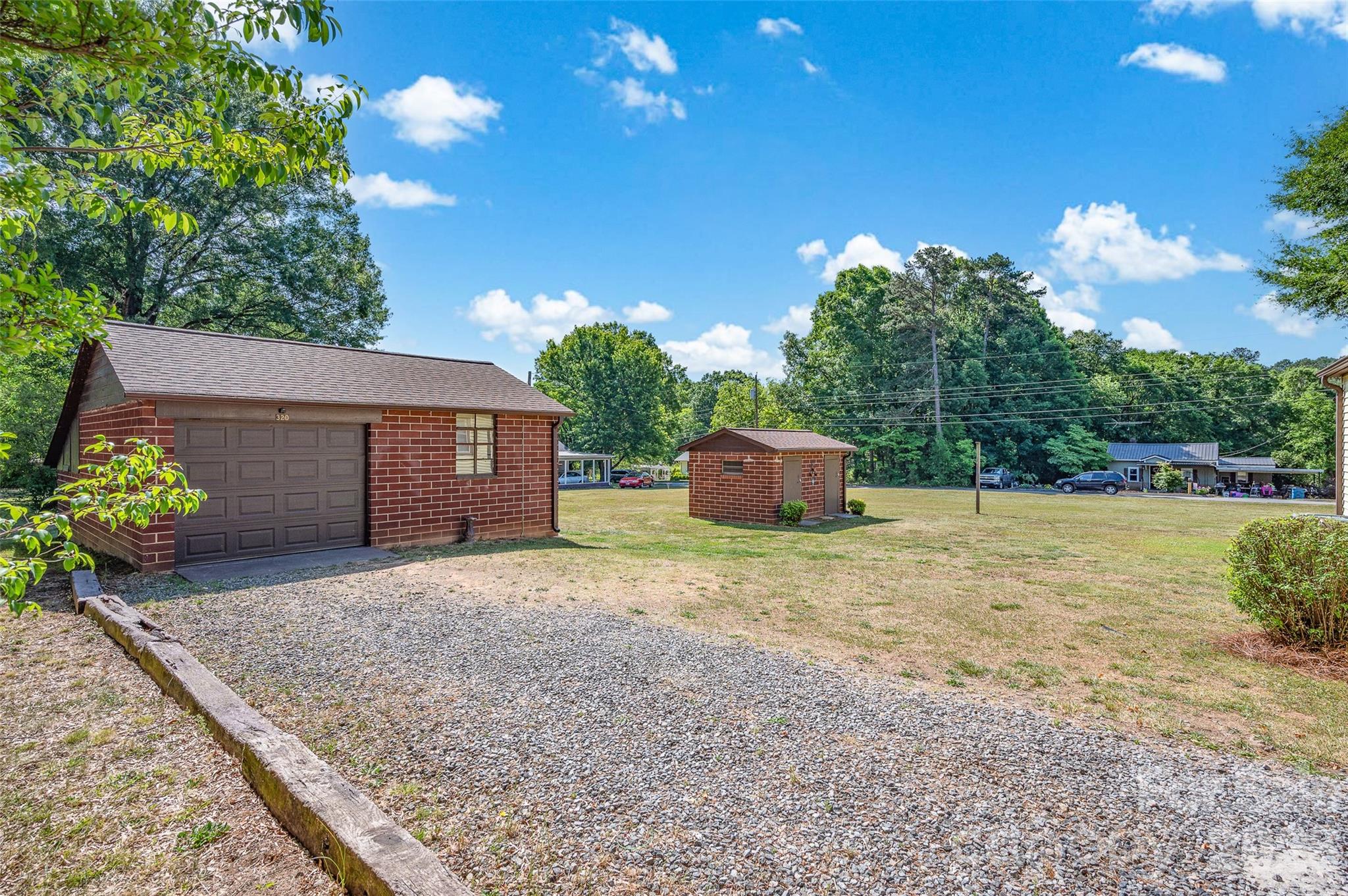 320 Cook Street — Mooresville