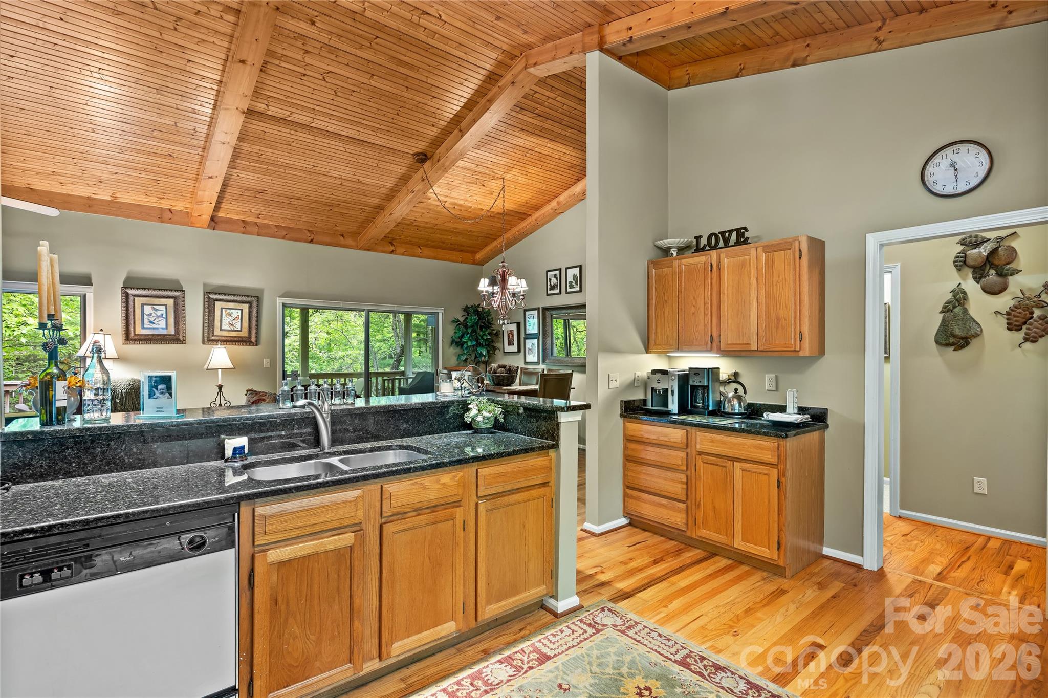 560 Toxaway Court — Lake Toxaway