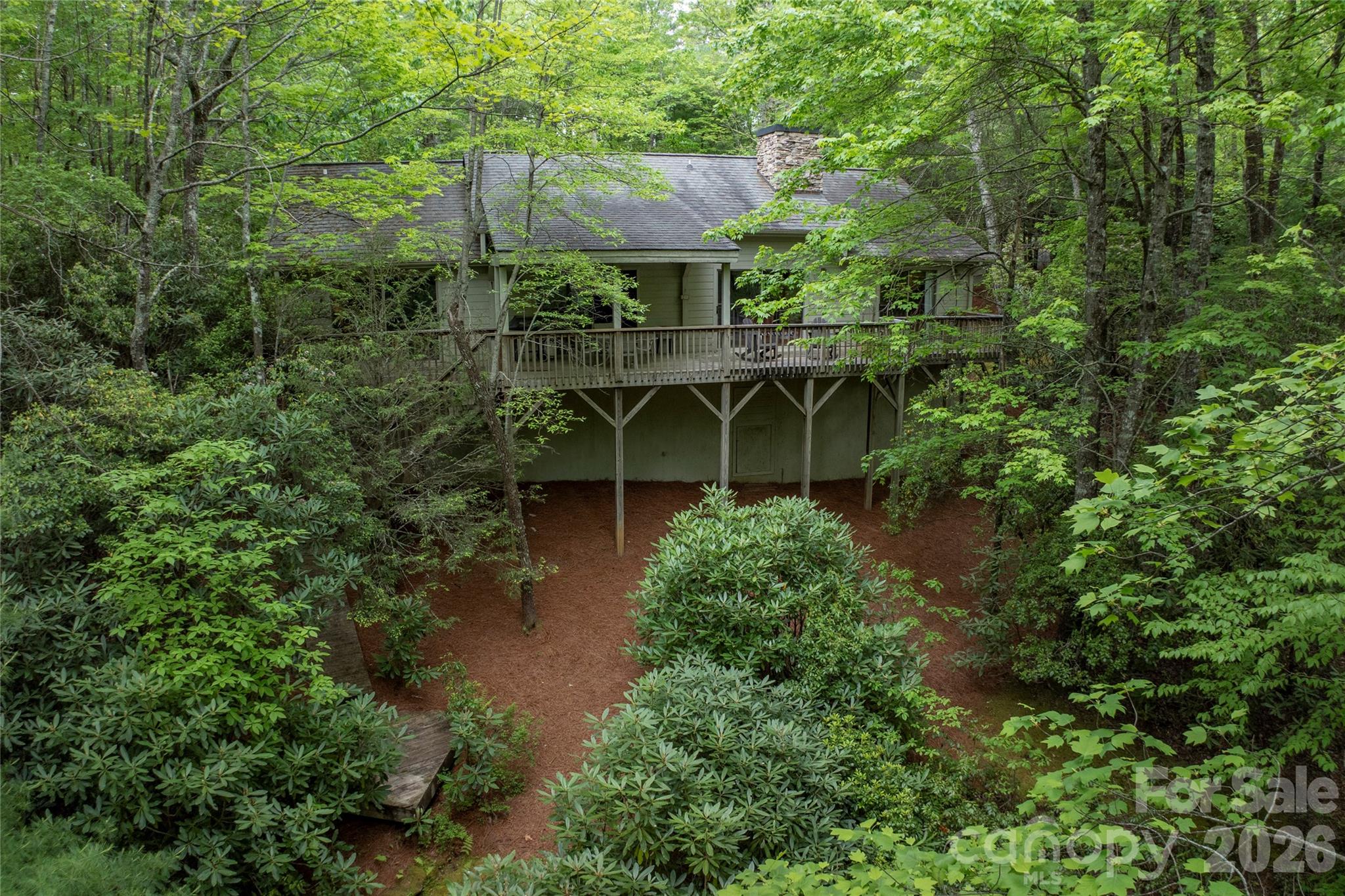 560 Toxaway Court — Lake Toxaway