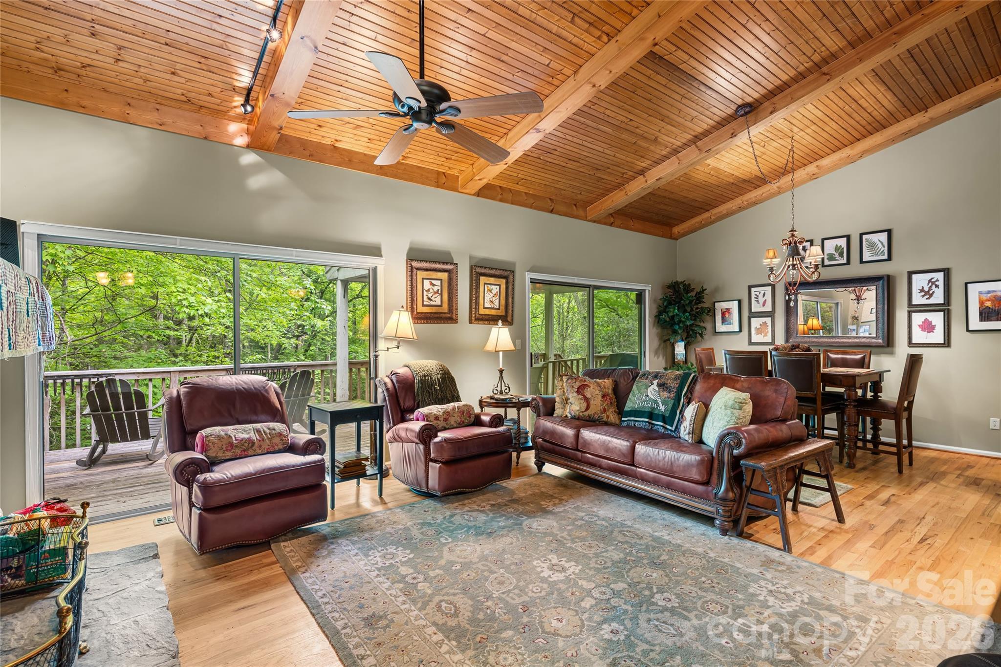 560 Toxaway Court — Lake Toxaway