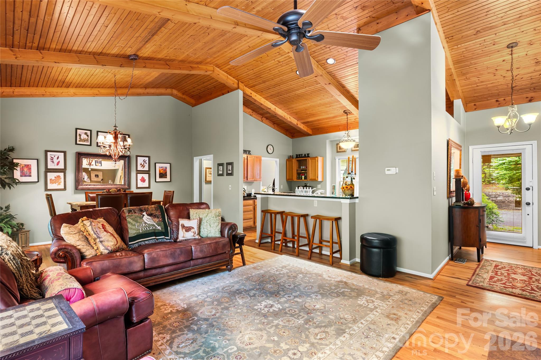 560 Toxaway Court — Lake Toxaway