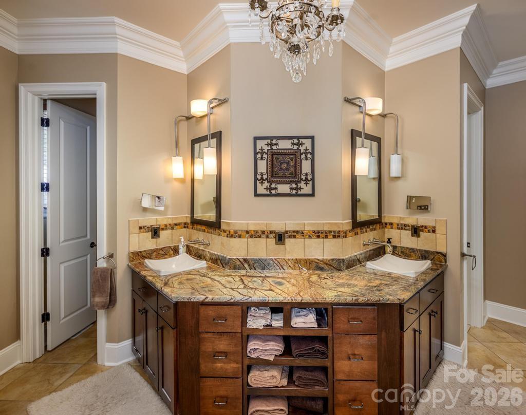 7315 Bay Ridge Drive — Denver