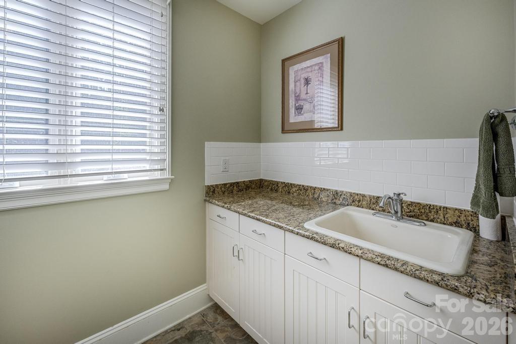 7315 Bay Ridge Drive — Denver