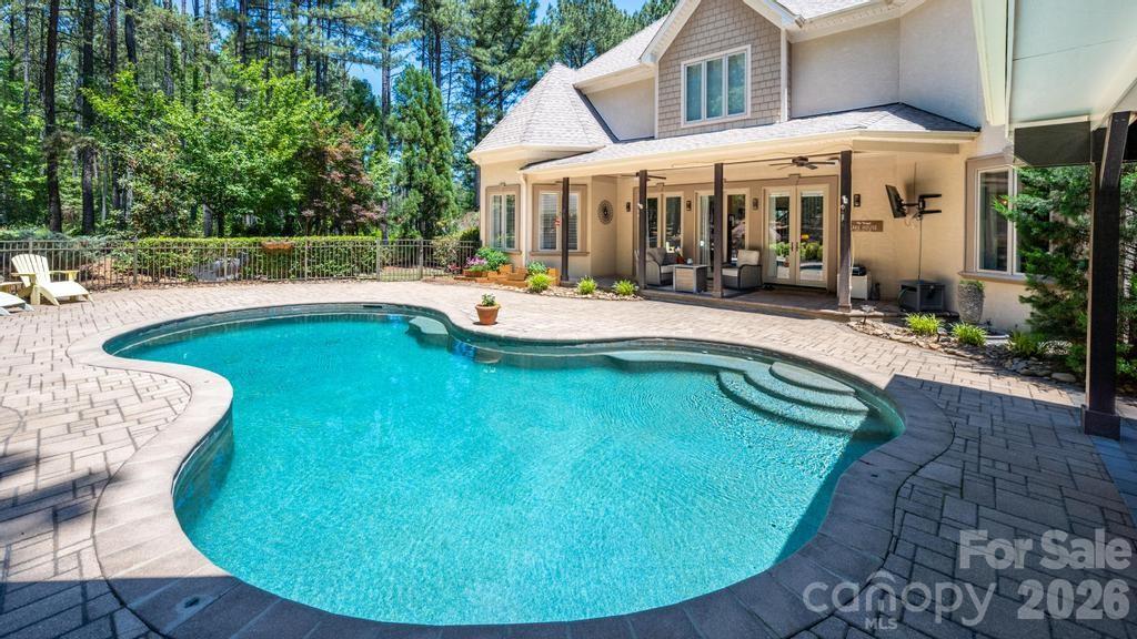 7315 Bay Ridge Drive — Denver