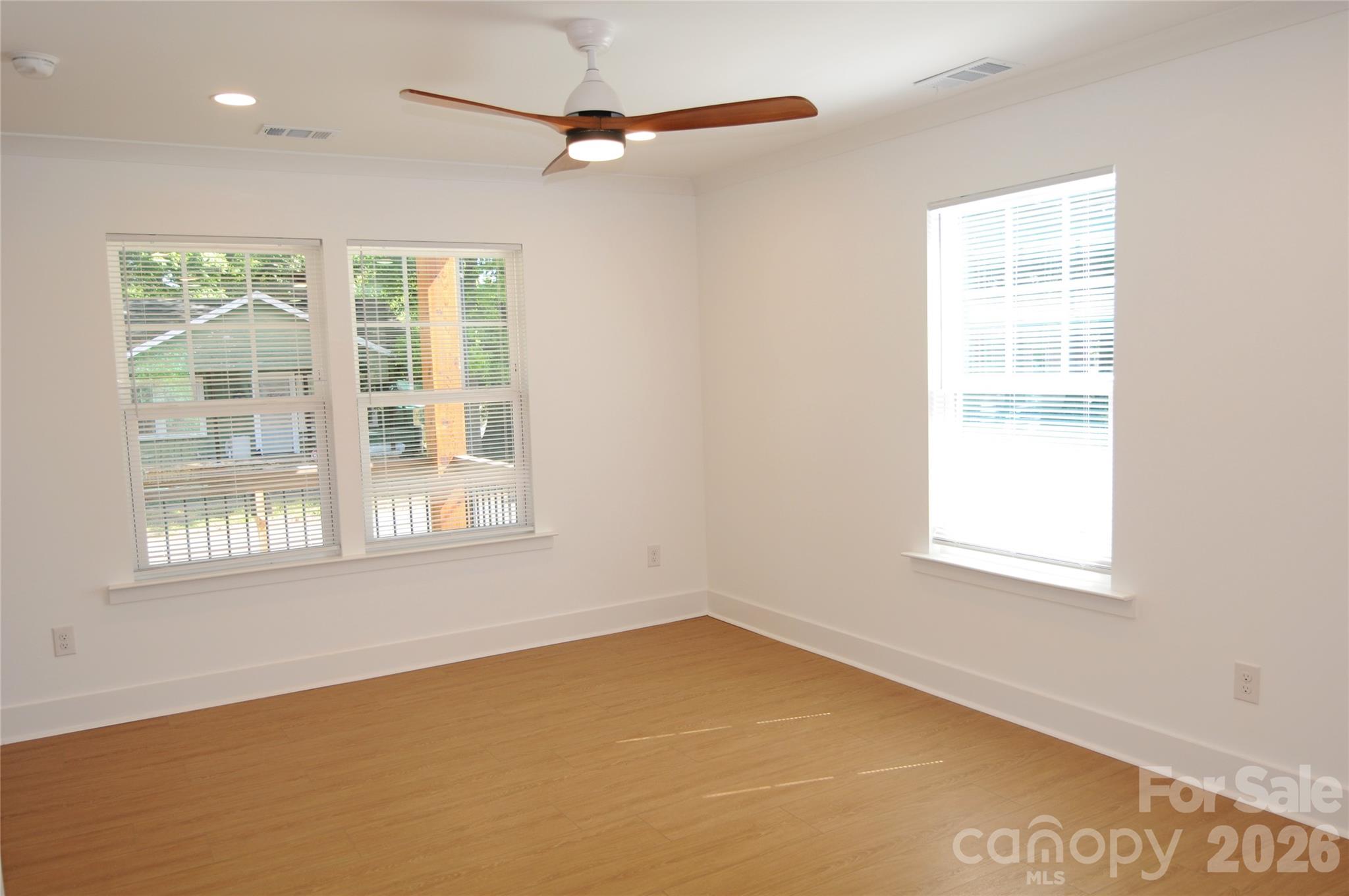 105 W 6th Avenue — Gastonia