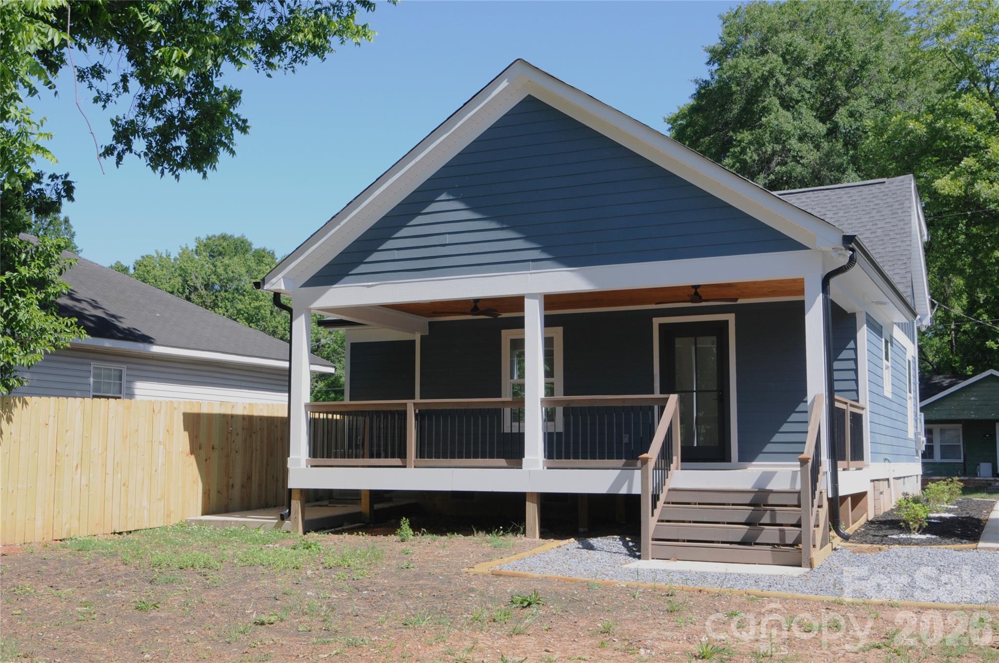 105 W 6th Avenue — Gastonia