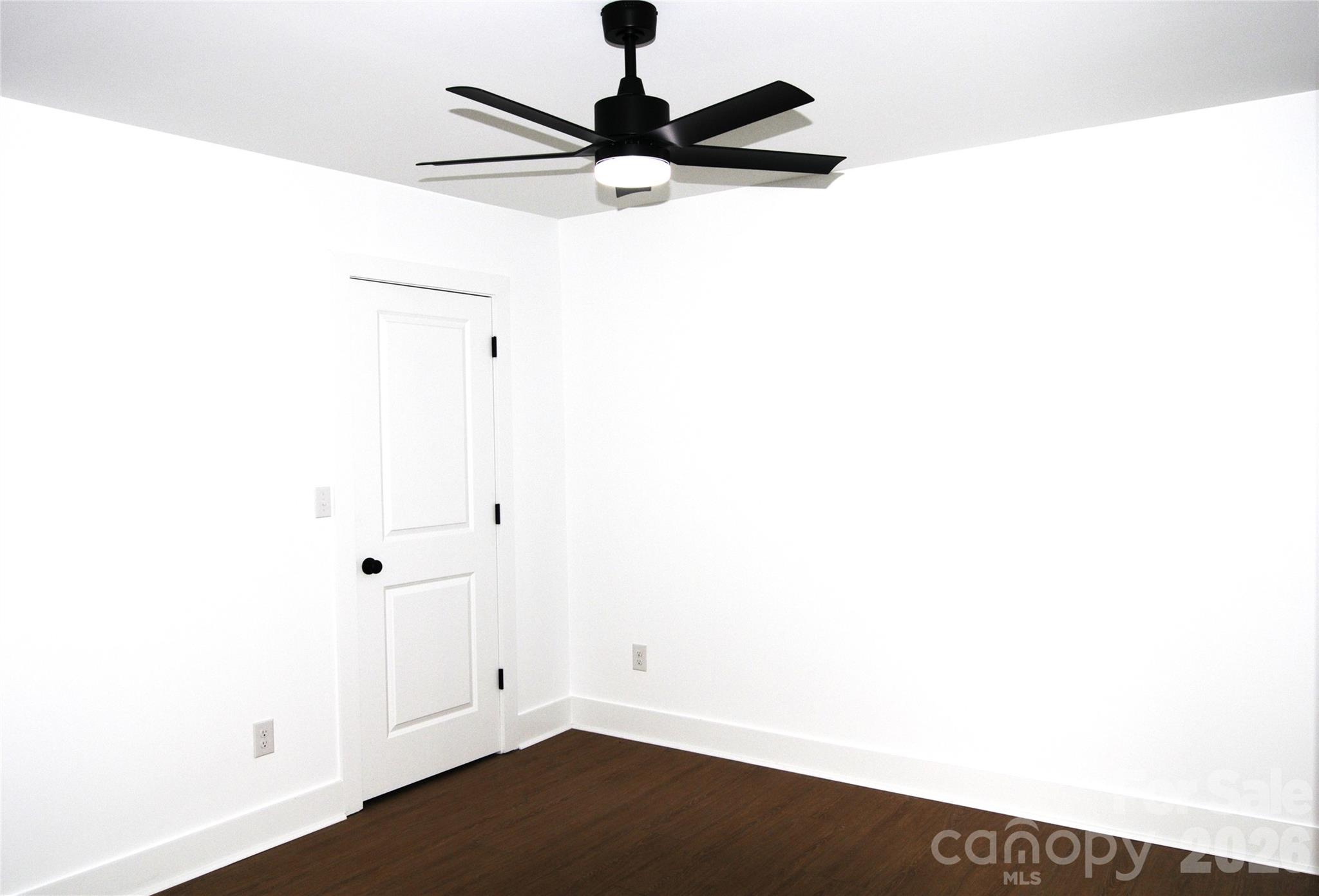 105 W 6th Avenue — Gastonia