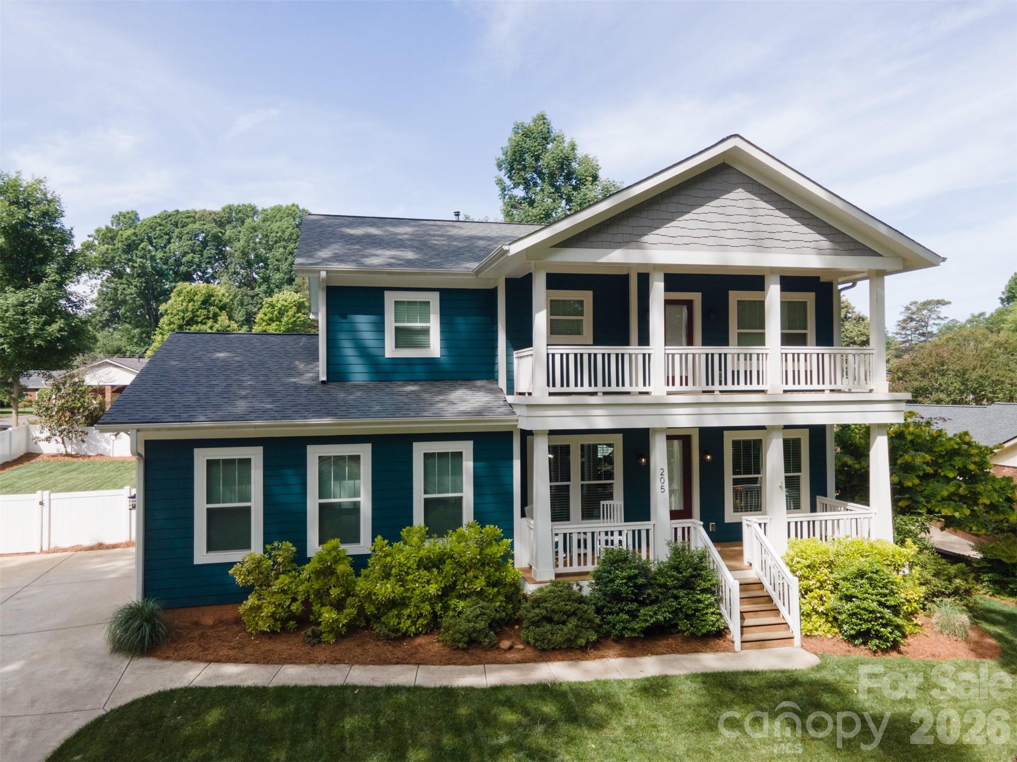 205 Sherwood Drive — Huntersville