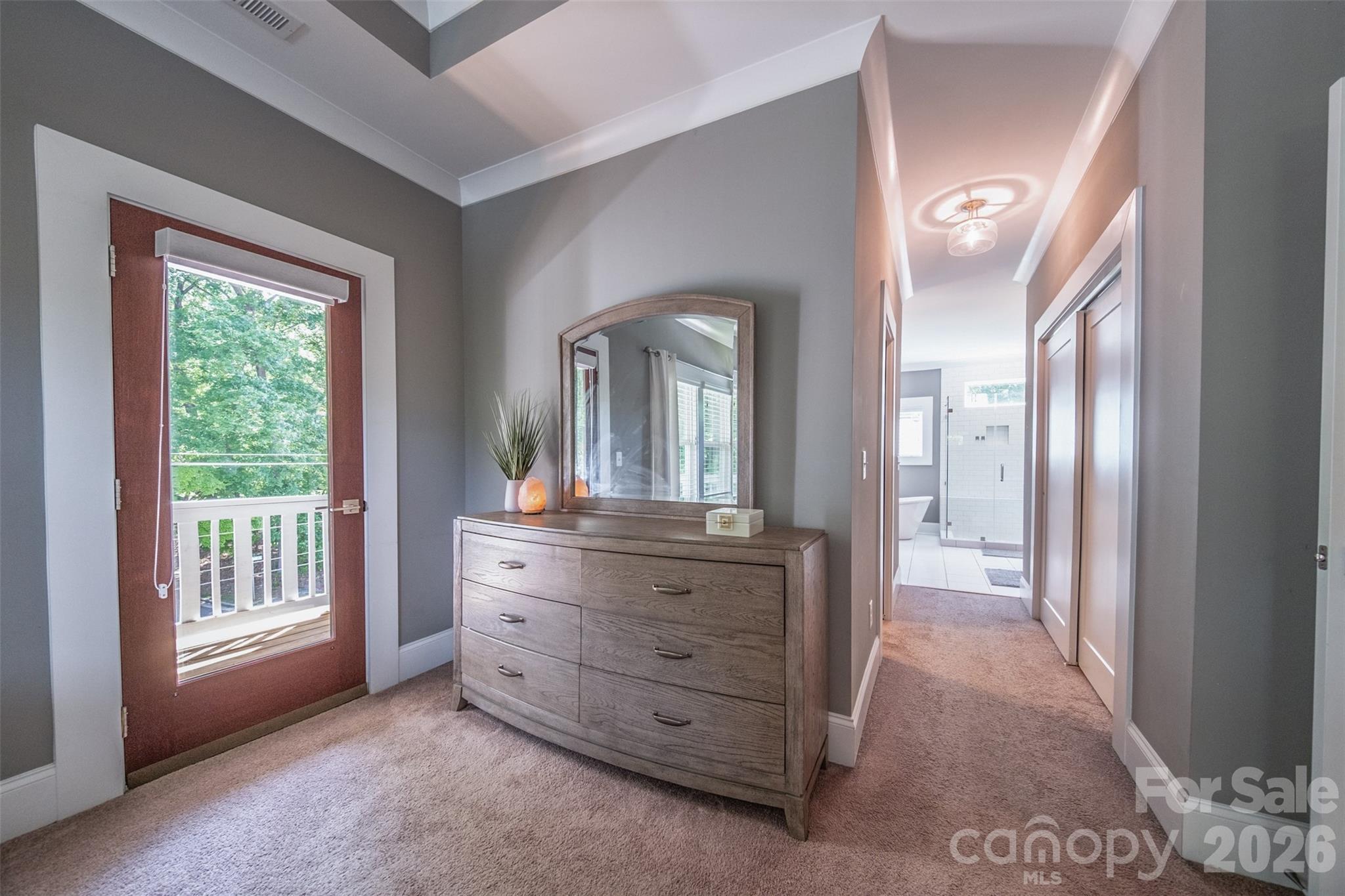 205 Sherwood Drive — Huntersville