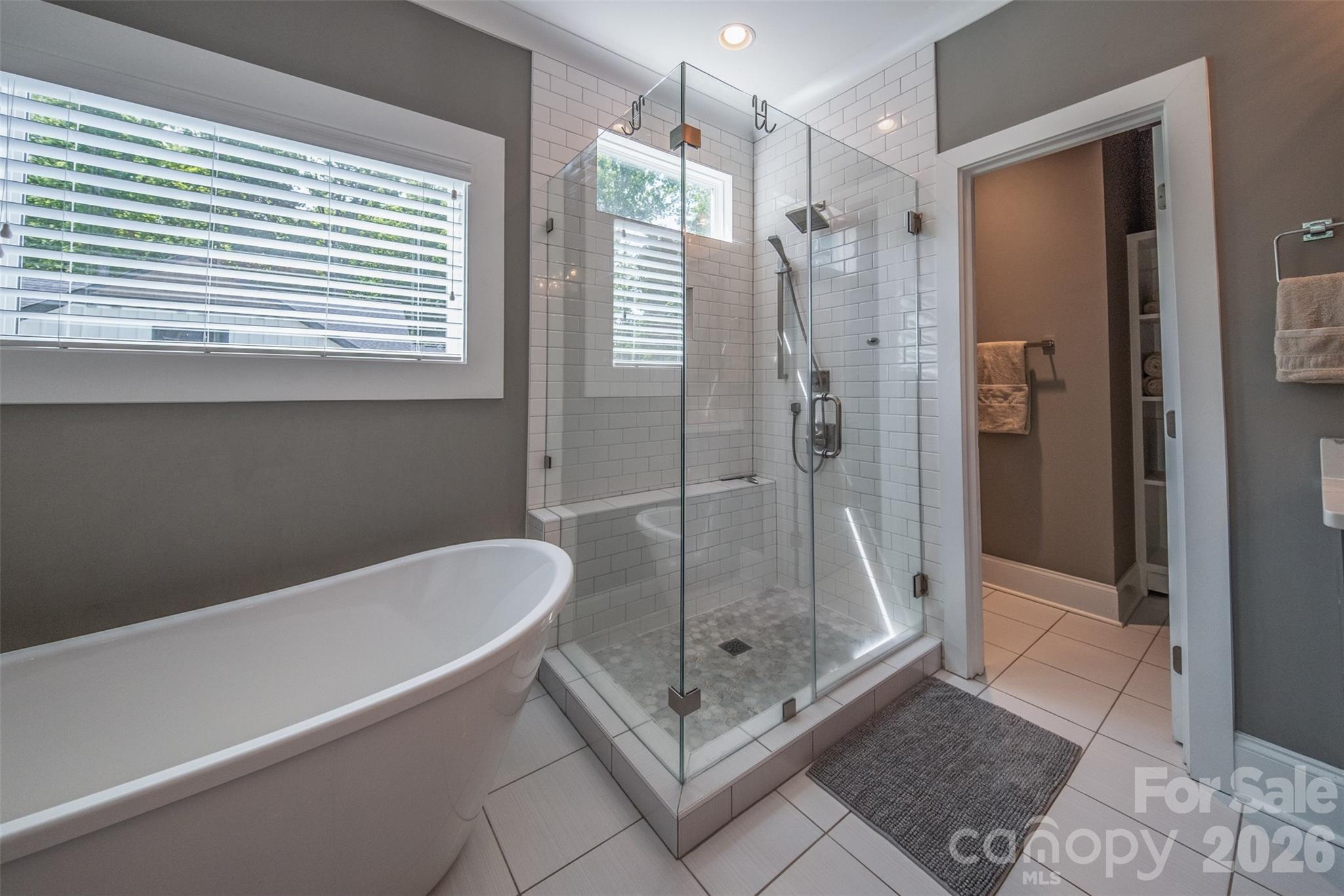 205 Sherwood Drive — Huntersville