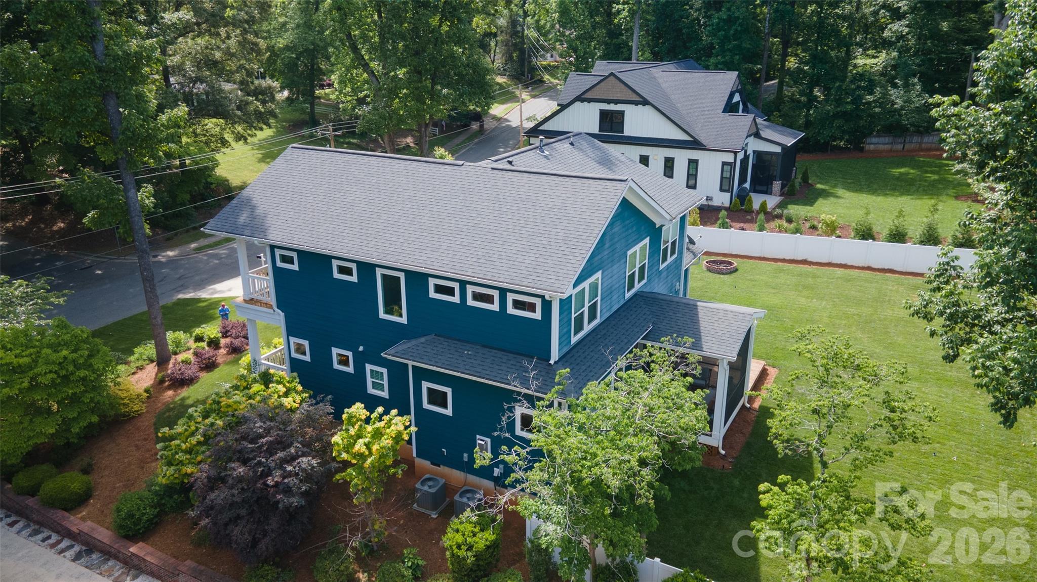 205 Sherwood Drive — Huntersville