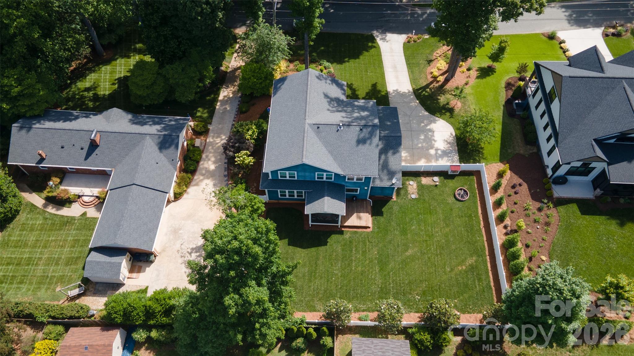 205 Sherwood Drive — Huntersville