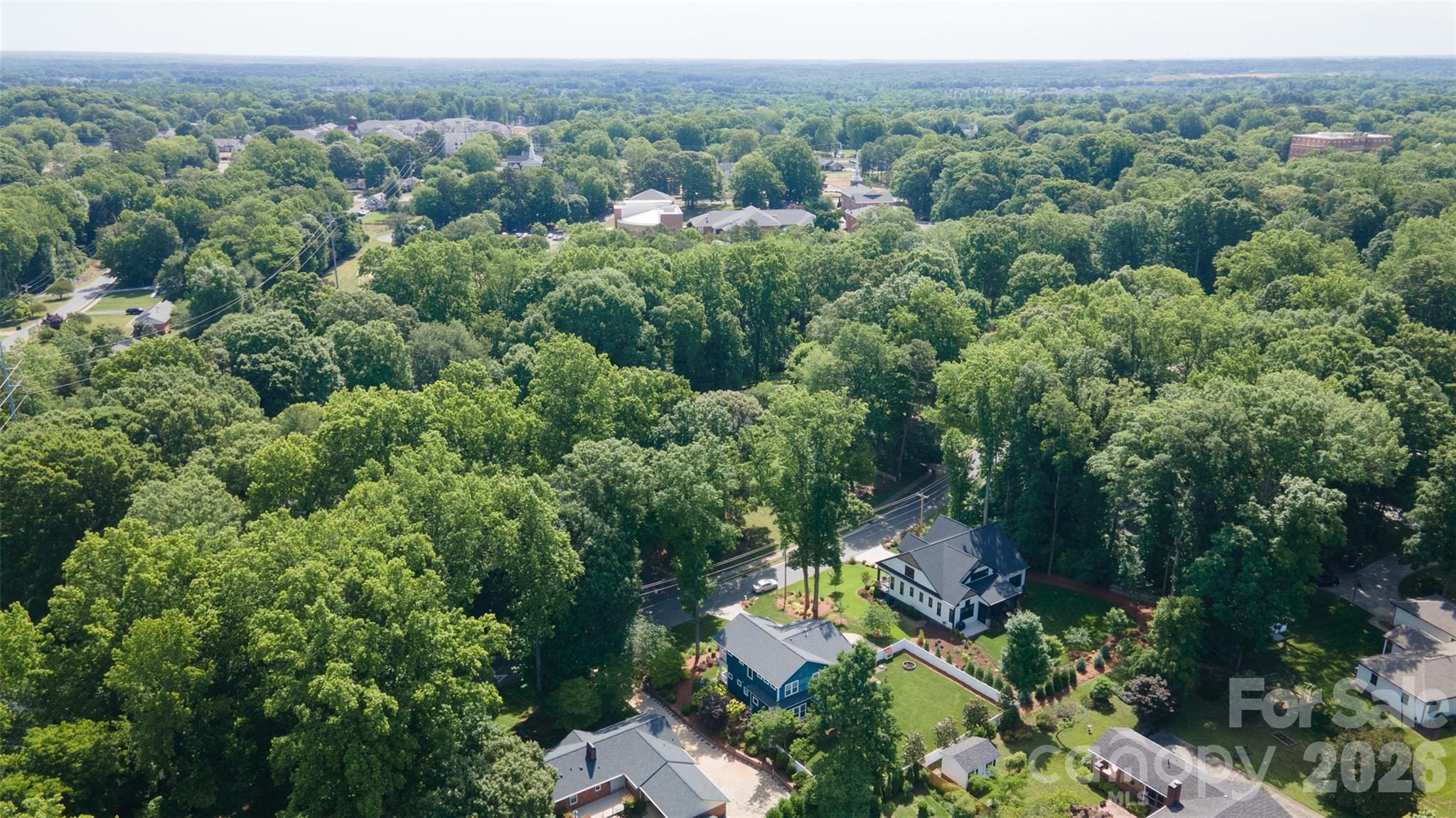 205 Sherwood Drive — Huntersville