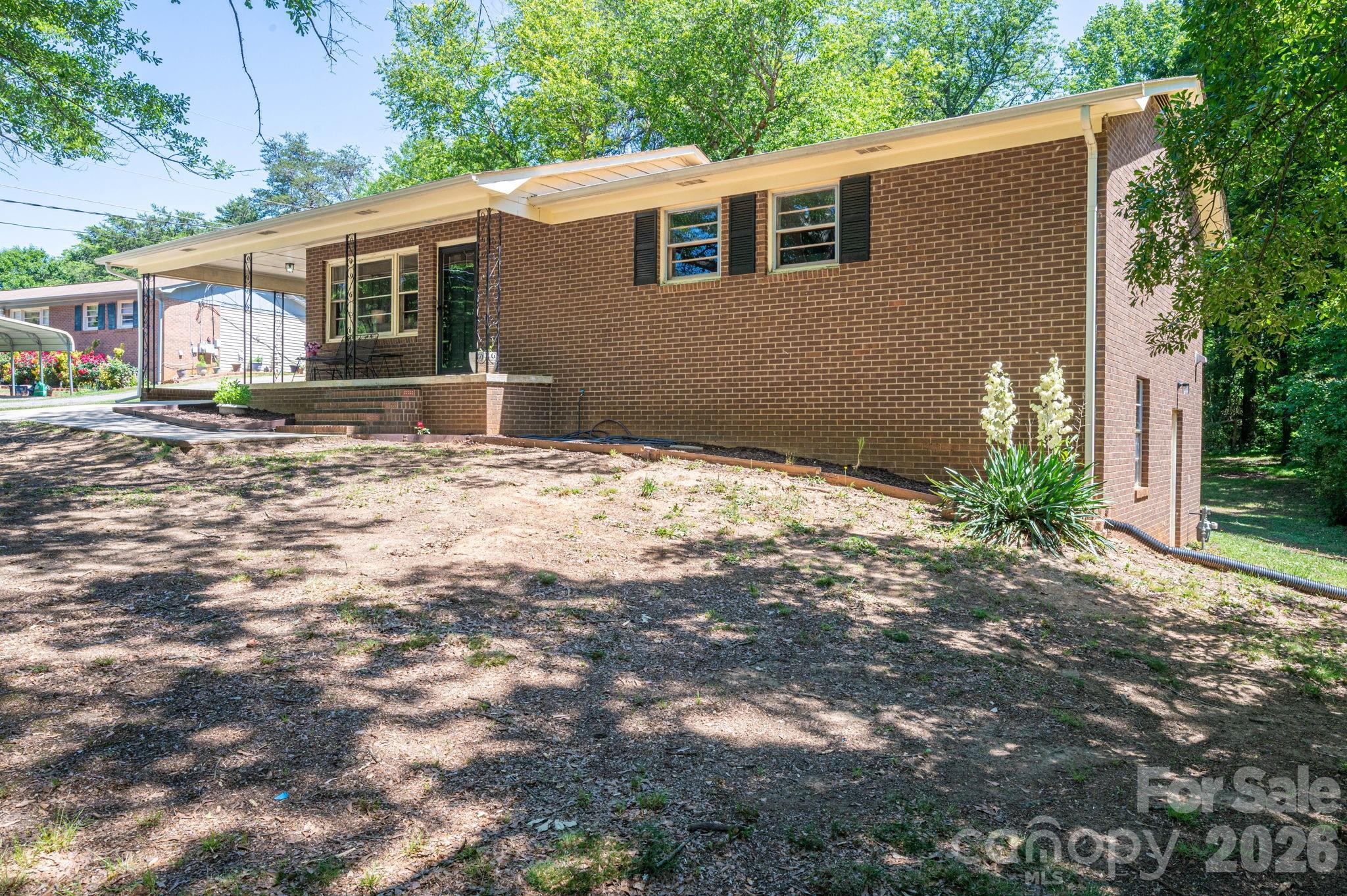 636 Poplar Drive — Shelby