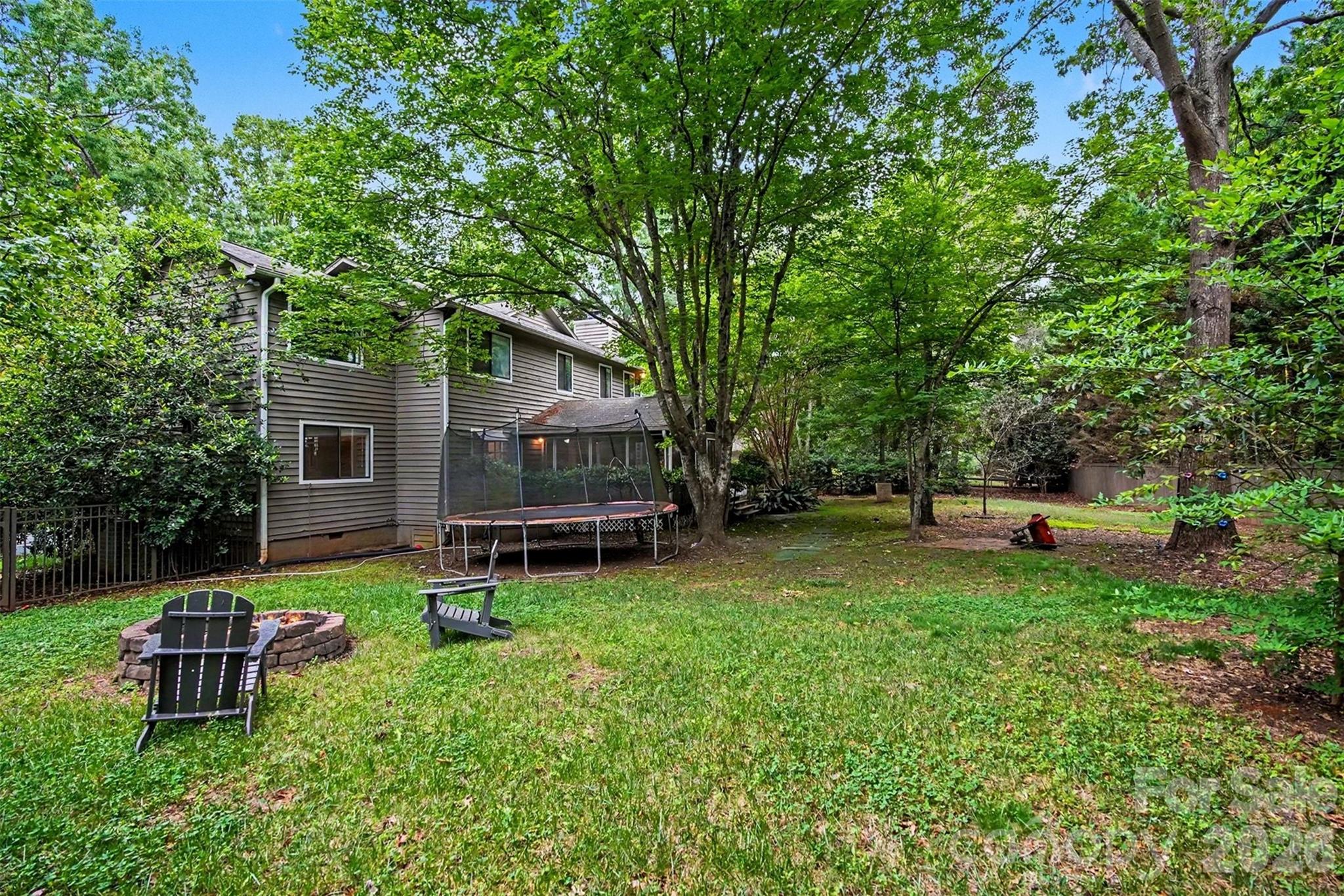 14522 Harbor Estate Road — Charlotte