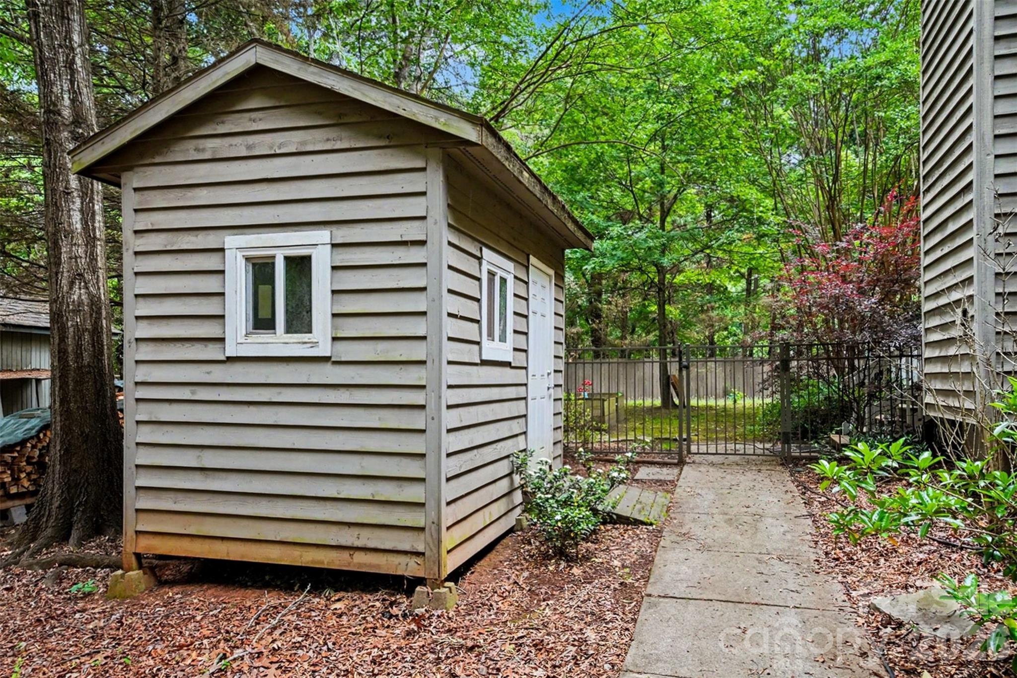 14522 Harbor Estate Road — Charlotte