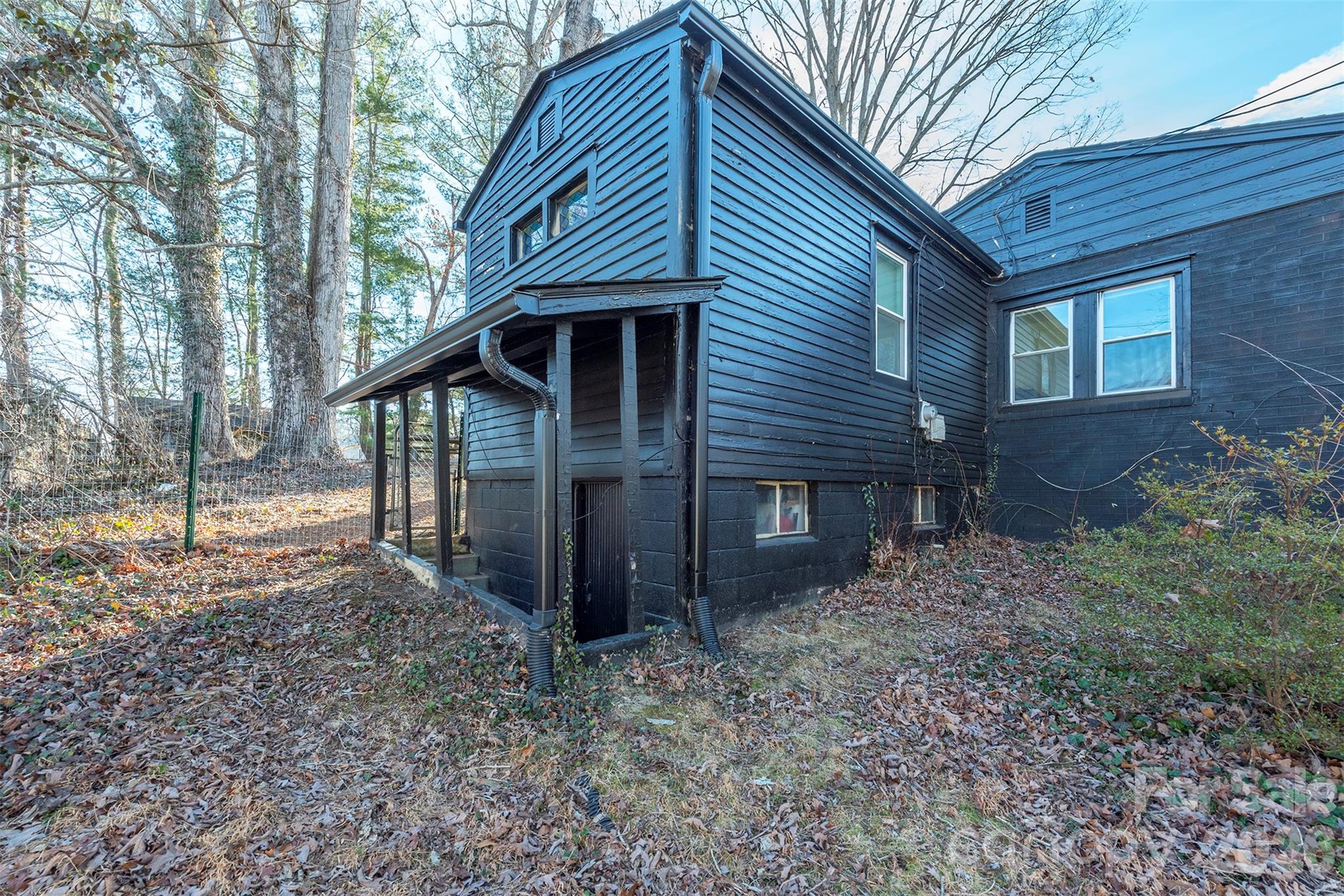 17 Springdale Avenue — Asheville