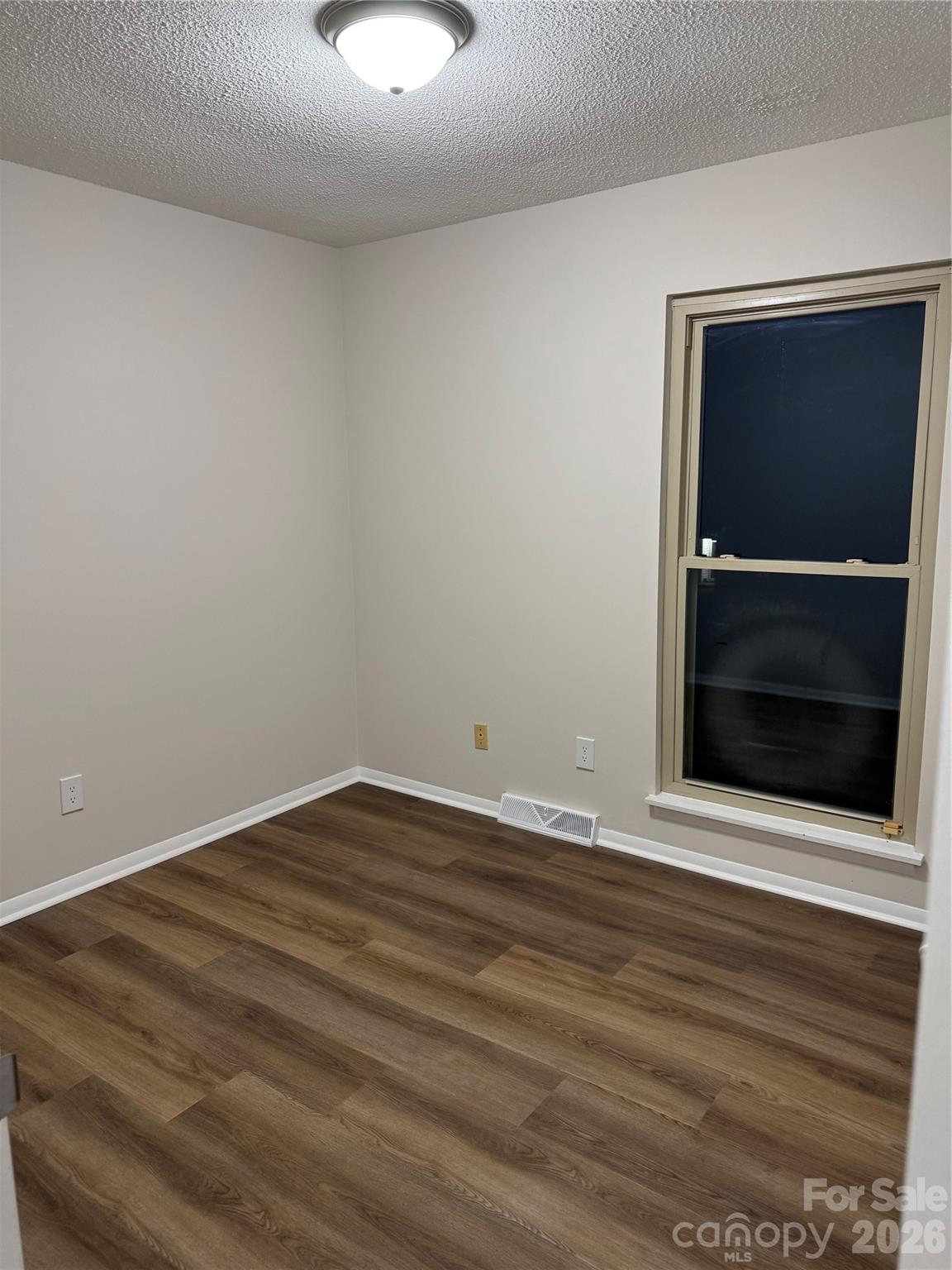 6921 Kirkcaldy Lane — Mint Hill