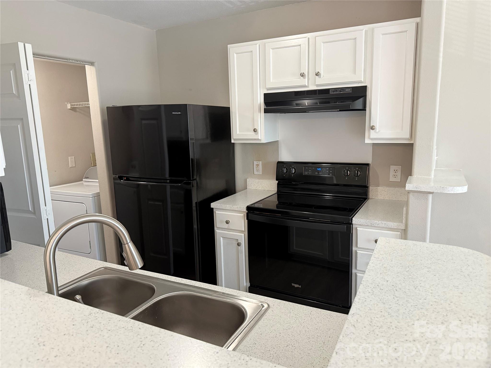 1063 Triece Lane — Charlotte