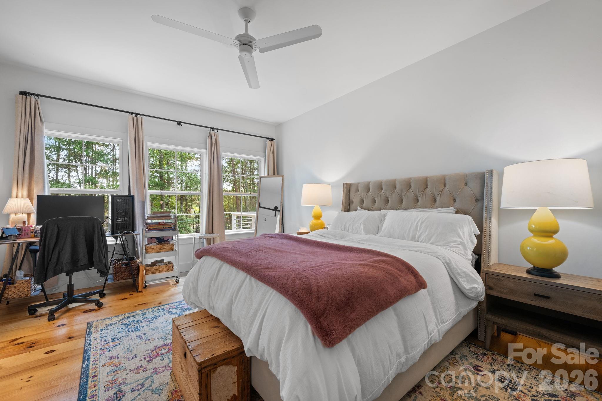 3813 54TH Avenue NE — Hickory