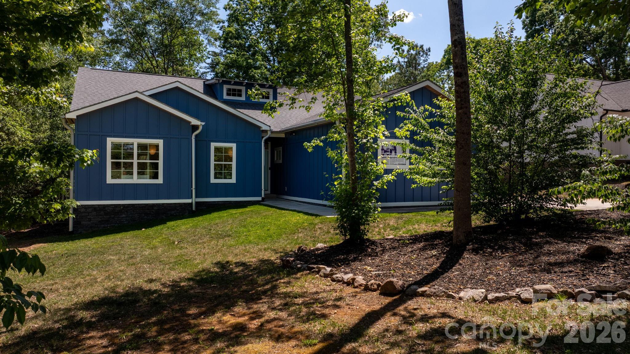 3813 54TH Avenue NE — Hickory