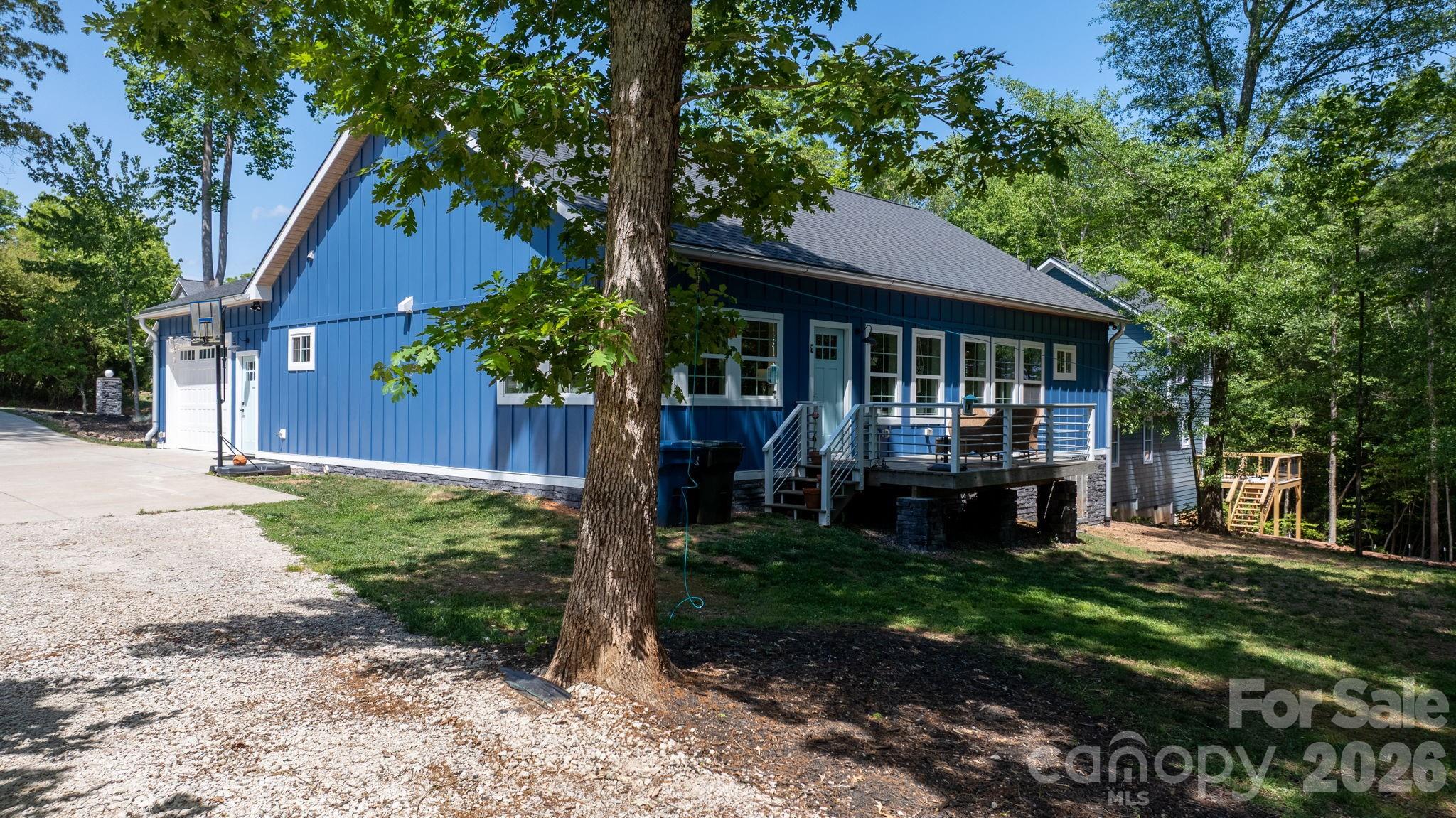 3813 54TH Avenue NE — Hickory