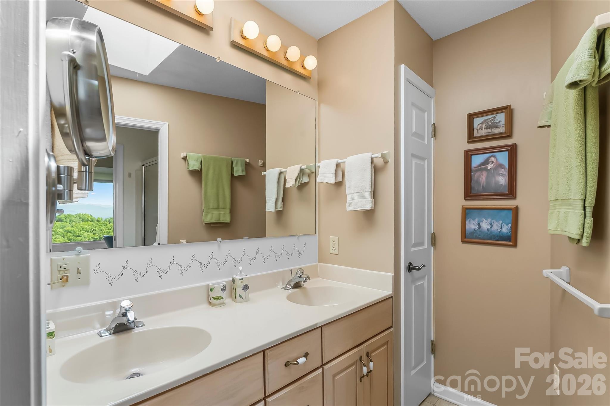 120 Eagle Rock Trail — Hendersonville