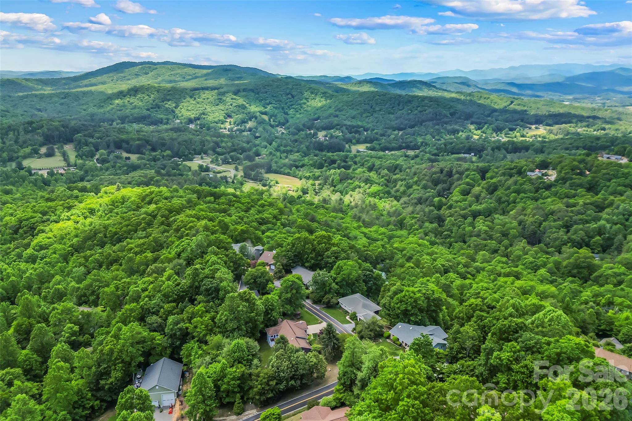 120 Eagle Rock Trail — Hendersonville