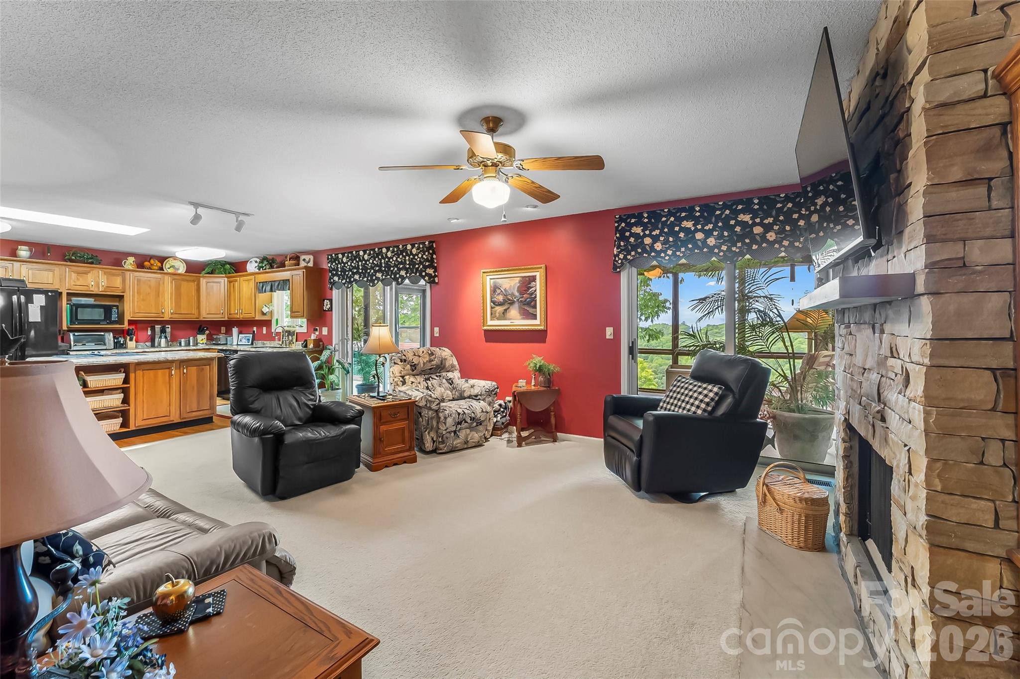 120 Eagle Rock Trail — Hendersonville