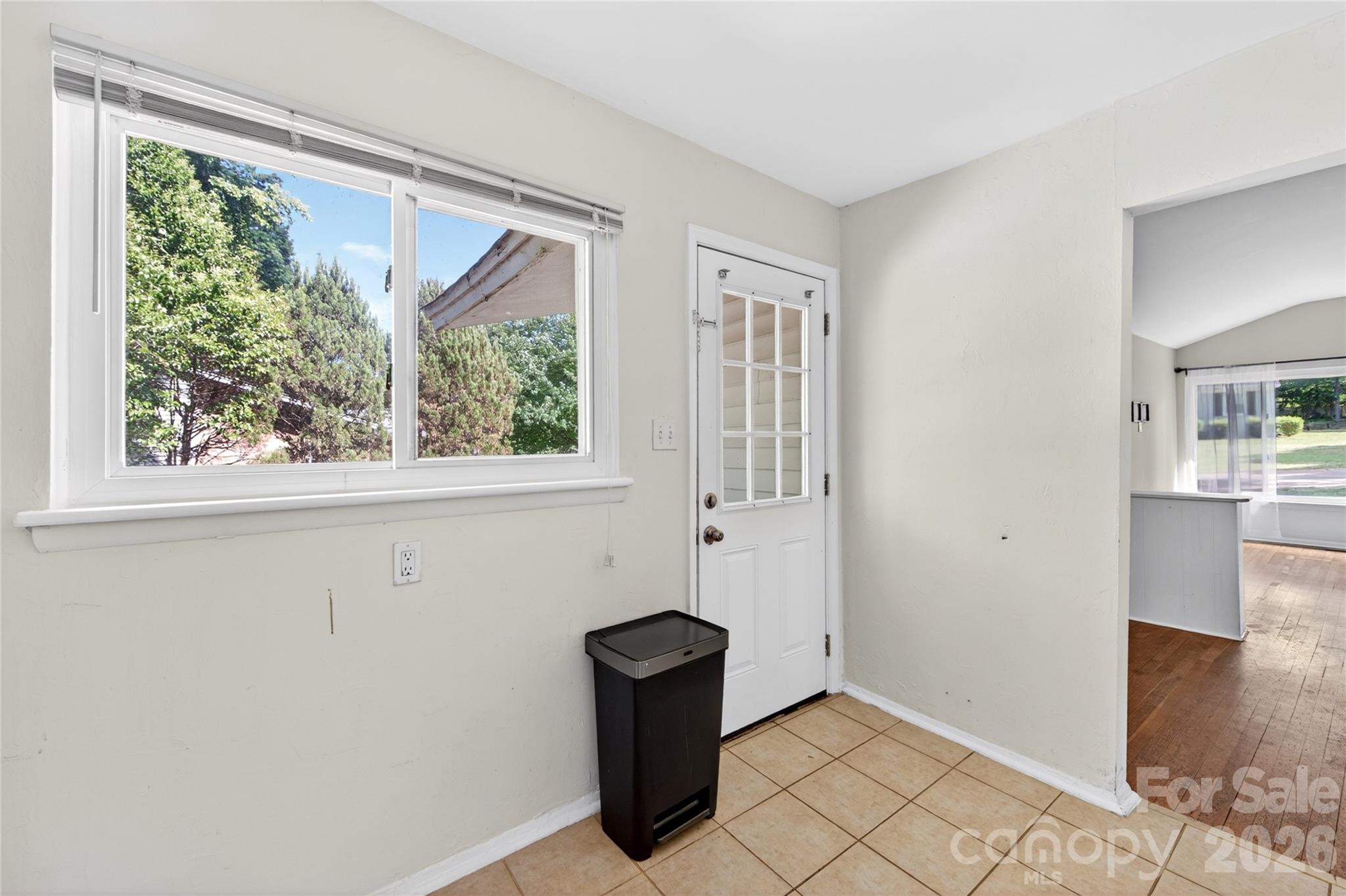 501 Kenlough Drive — Charlotte