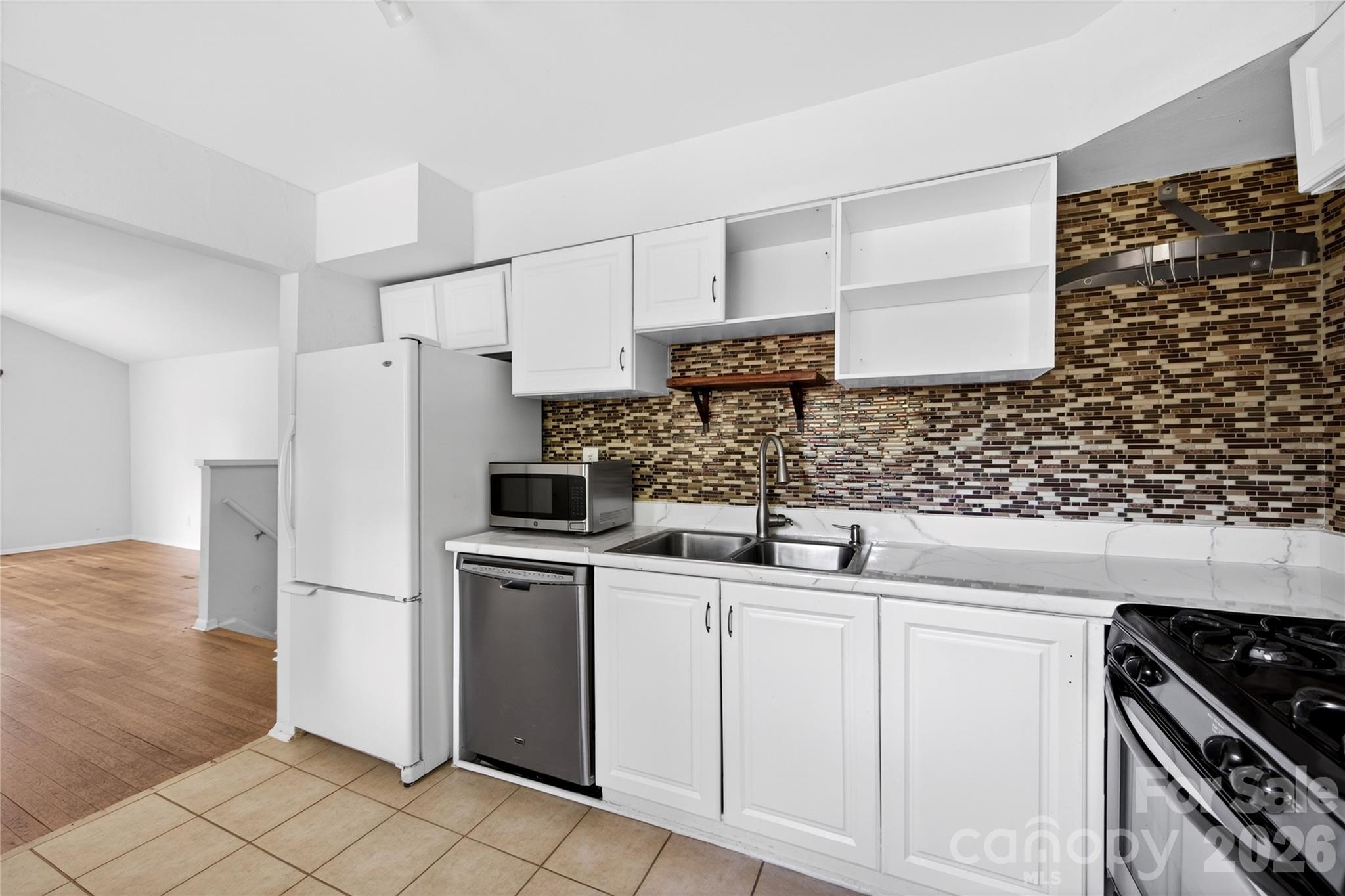 501 Kenlough Drive — Charlotte