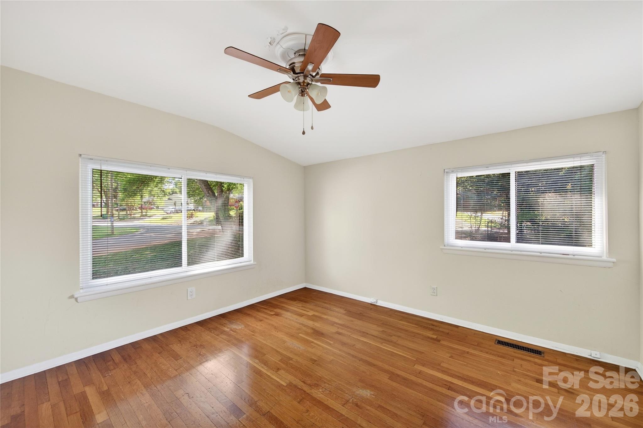 501 Kenlough Drive — Charlotte