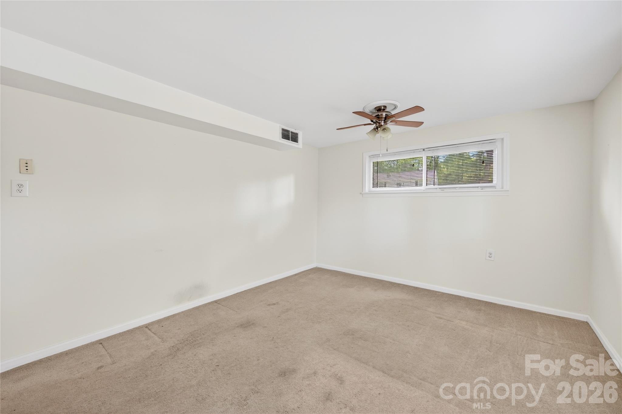 501 Kenlough Drive — Charlotte