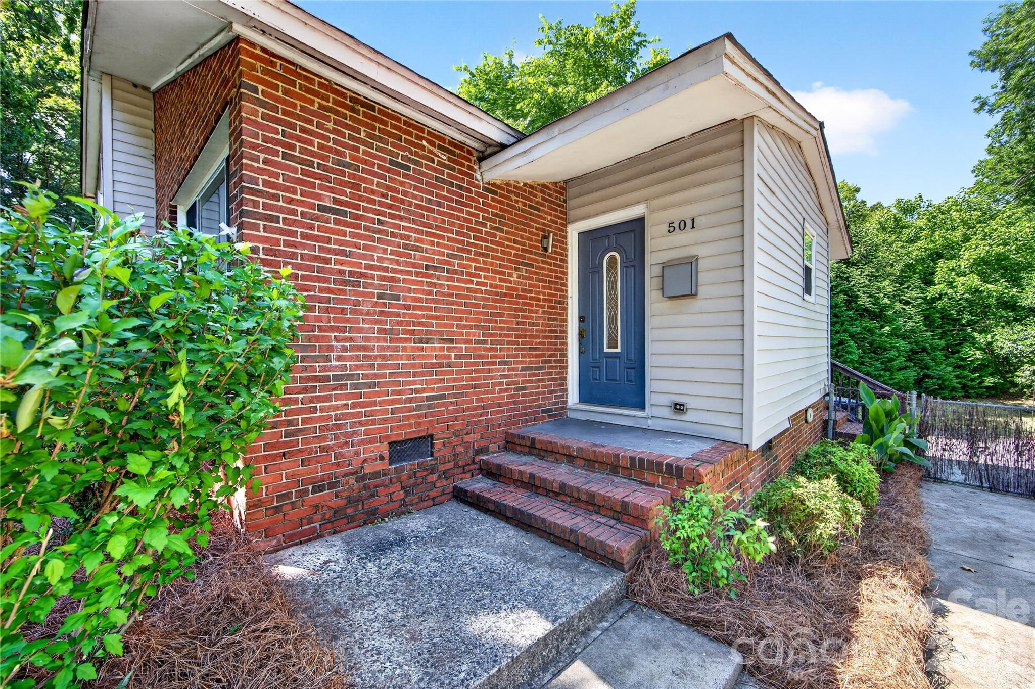 501 Kenlough Drive — Charlotte