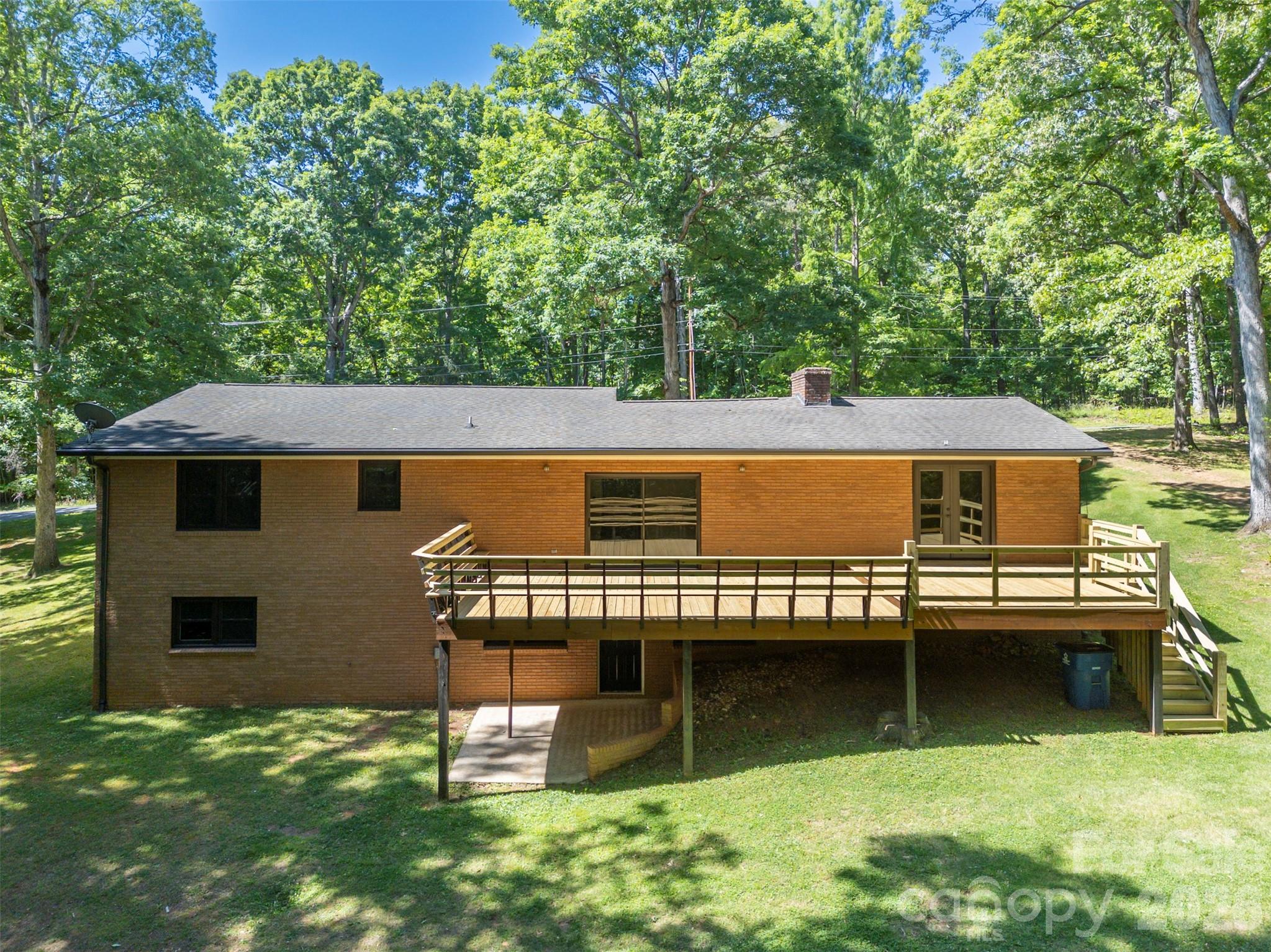 427 Georgia Avenue — Forest City