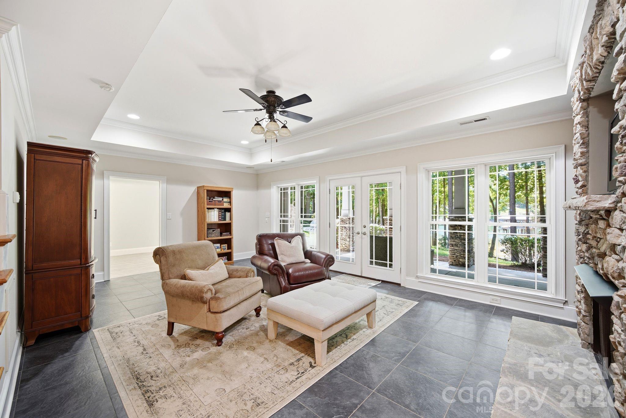 7592 Cottonwood Drive — Denver