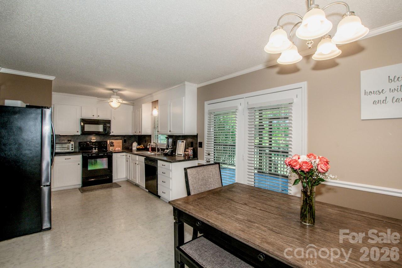 2426 Ashford Drive — Newton