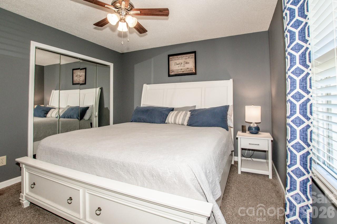 2426 Ashford Drive — Newton