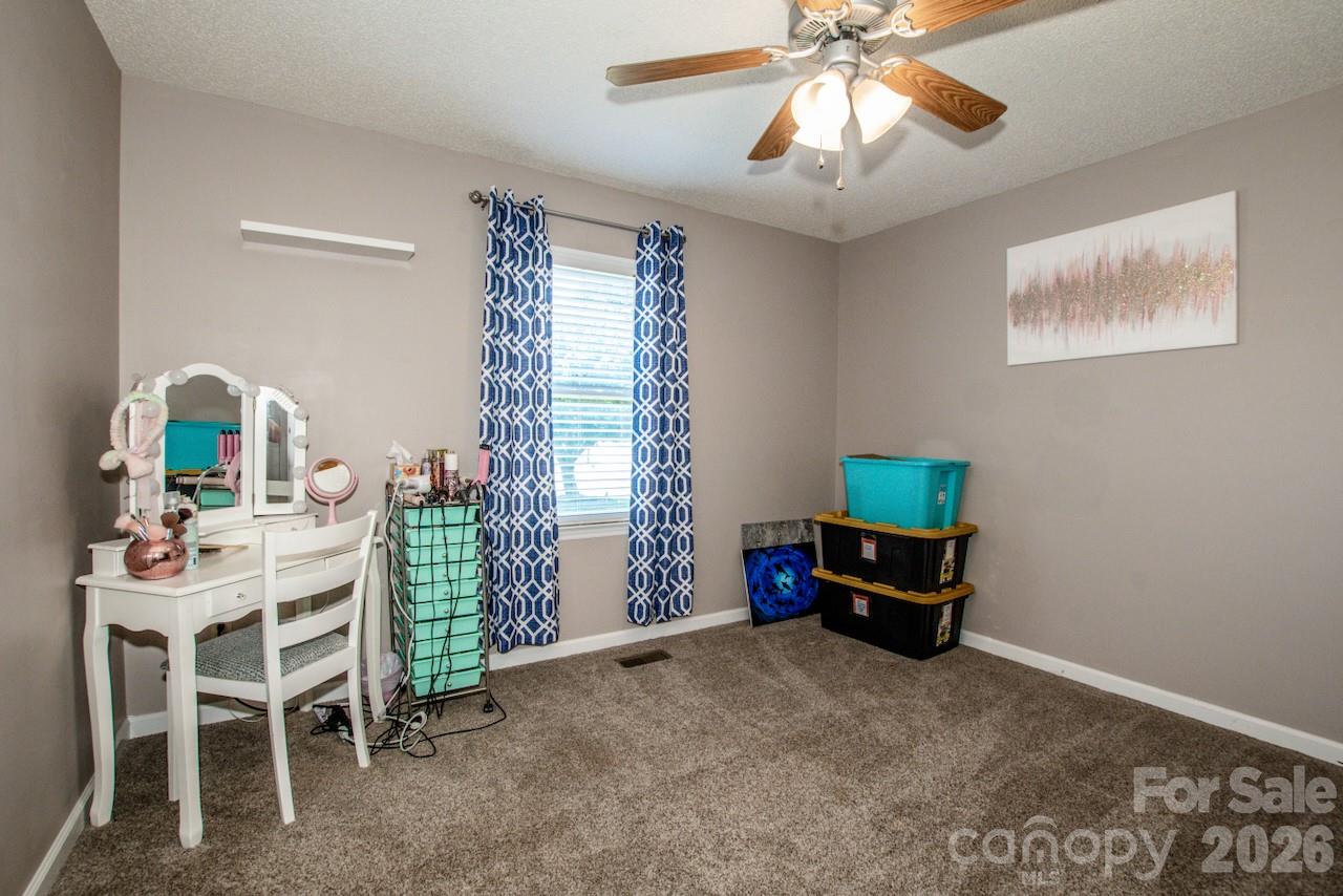 2426 Ashford Drive — Newton