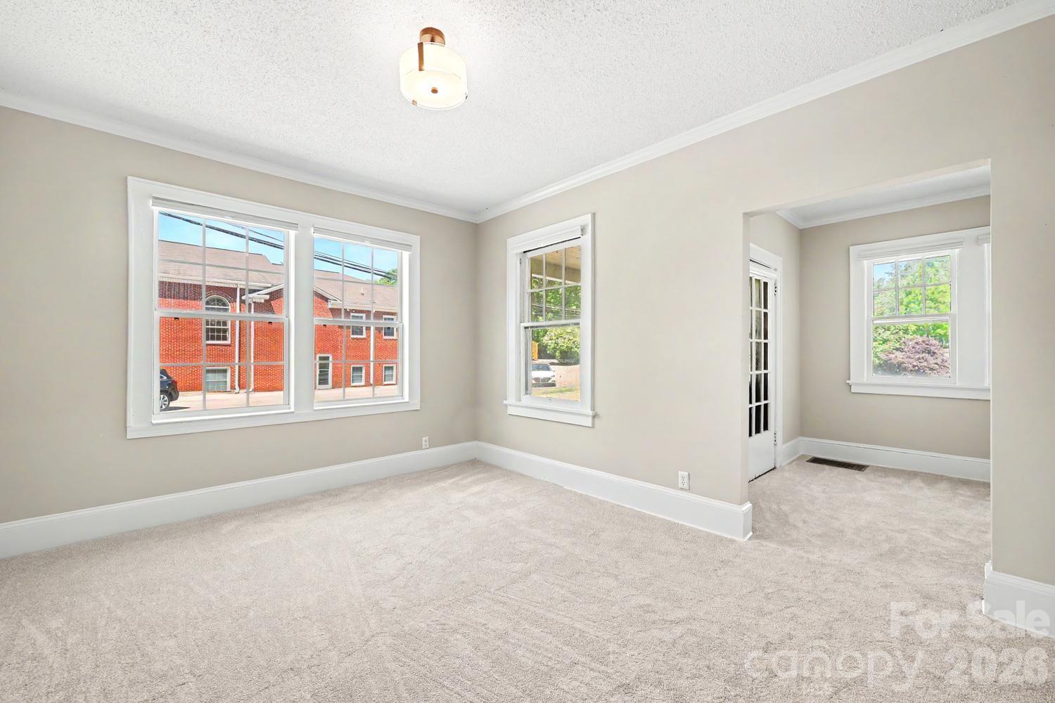 503 E Broad Street — Statesville