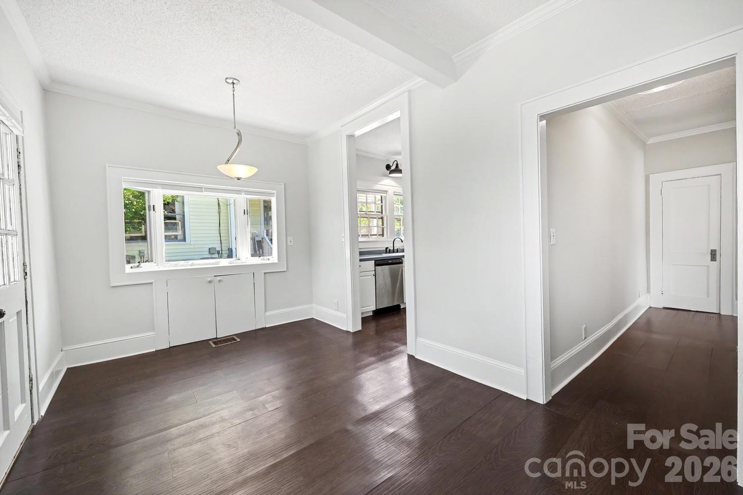503 E Broad Street — Statesville