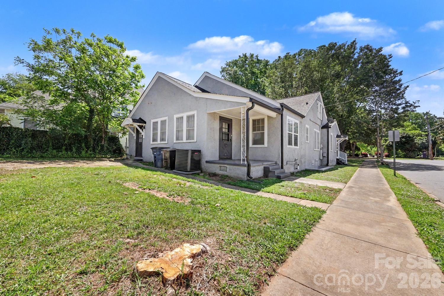 503 E Broad Street — Statesville
