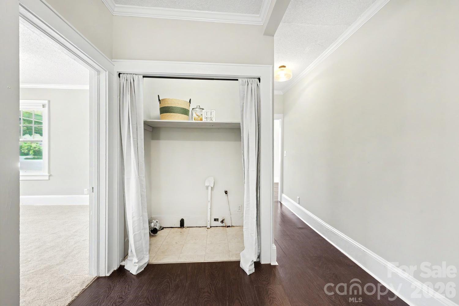 503 E Broad Street — Statesville