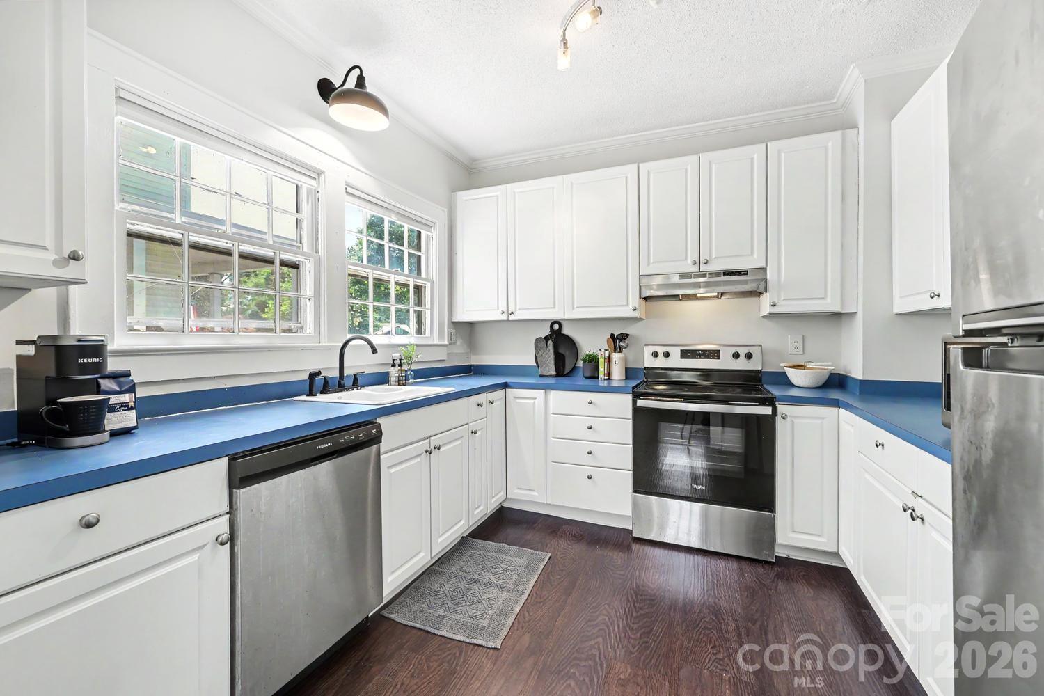 503 E Broad Street — Statesville