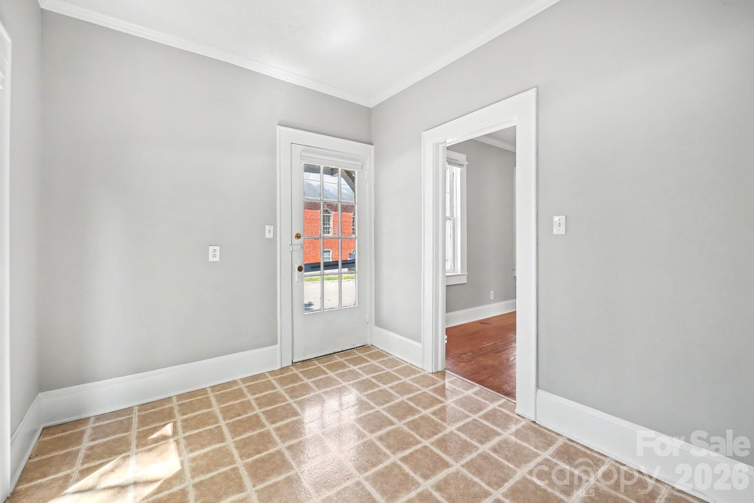 503 E Broad Street — Statesville