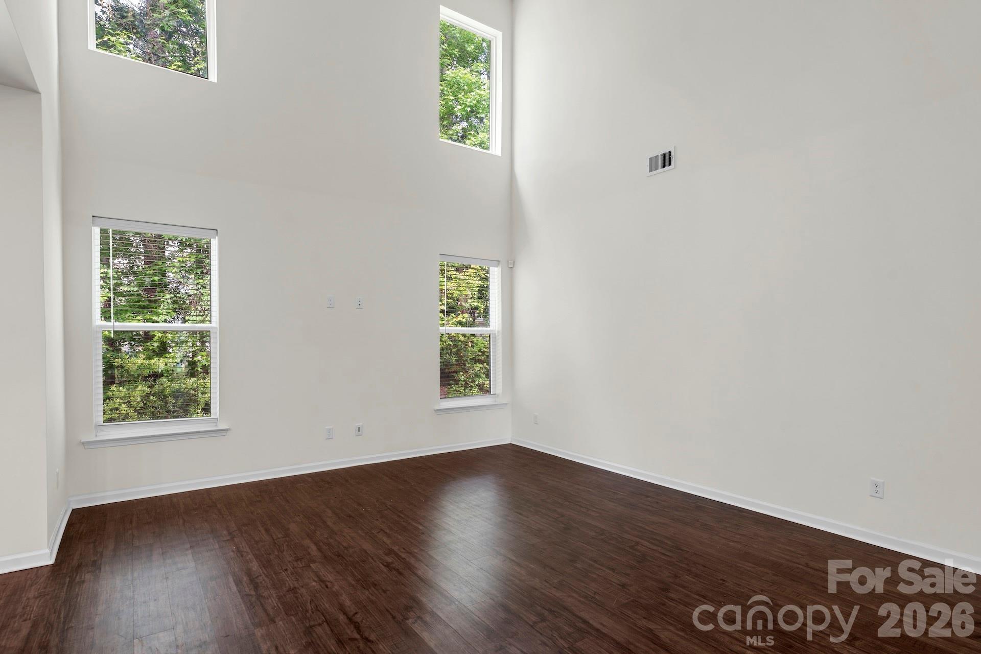 512 Wynfield Forest Drive — Summerville