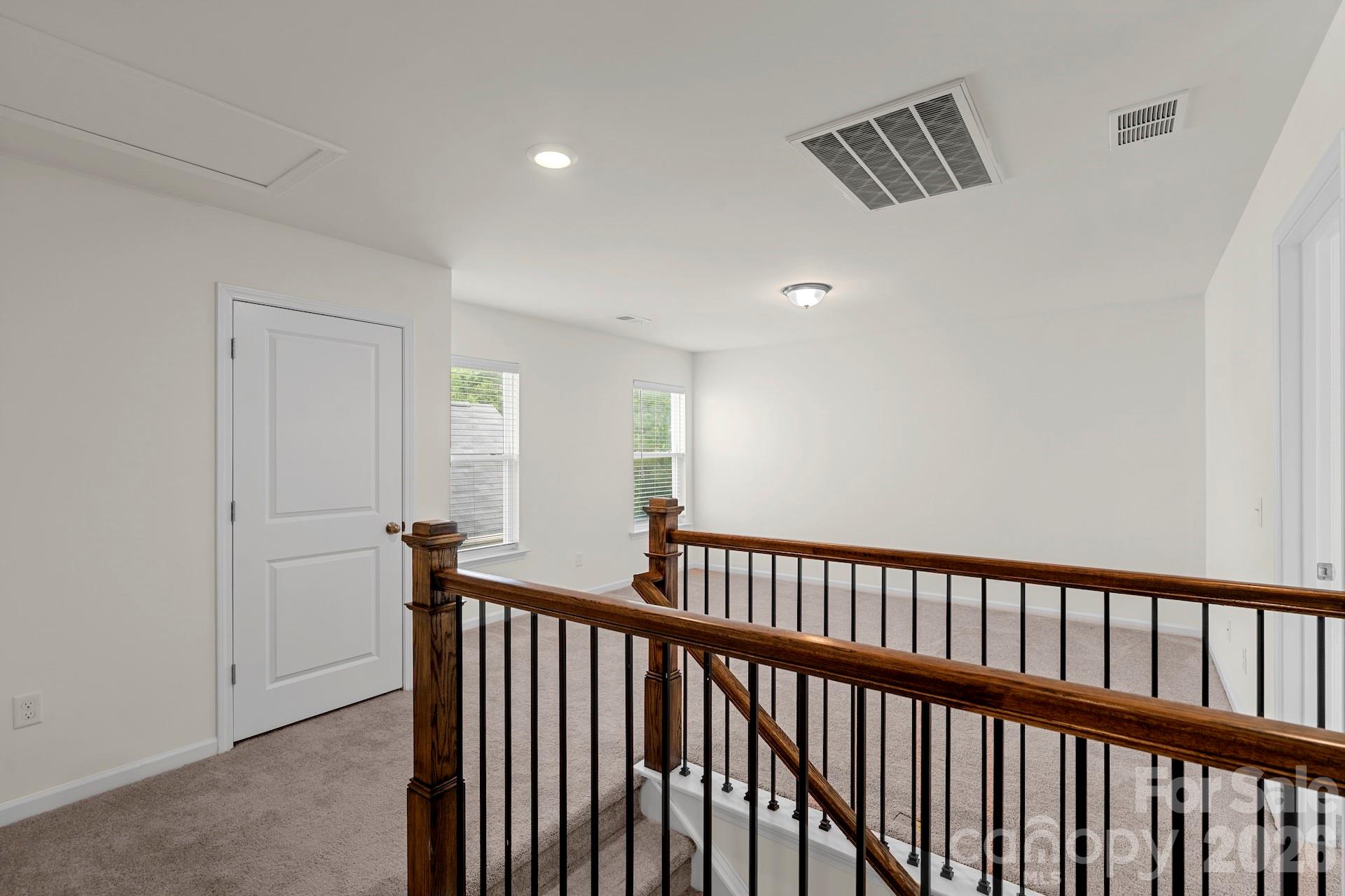 512 Wynfield Forest Drive — Summerville