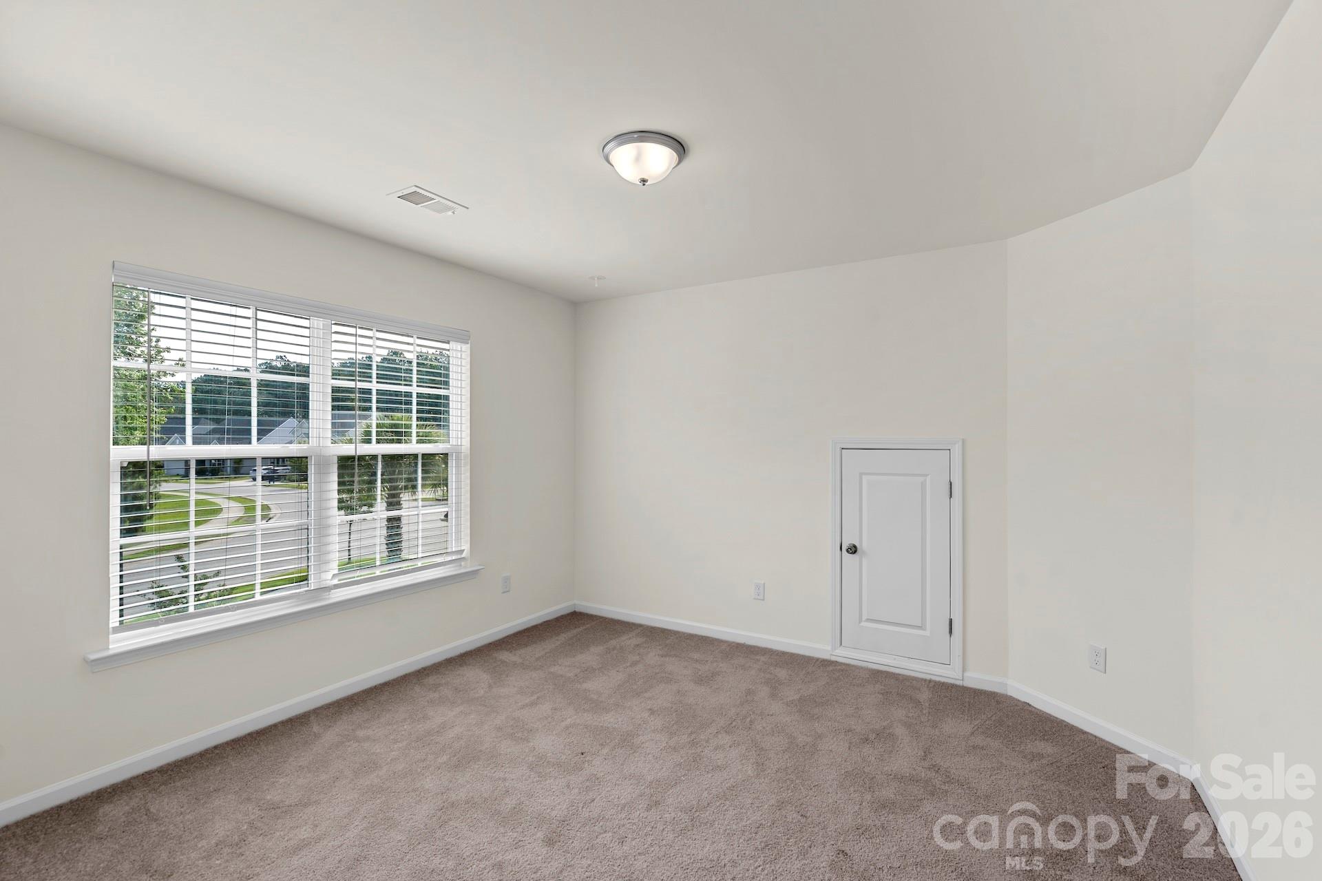 512 Wynfield Forest Drive — Summerville