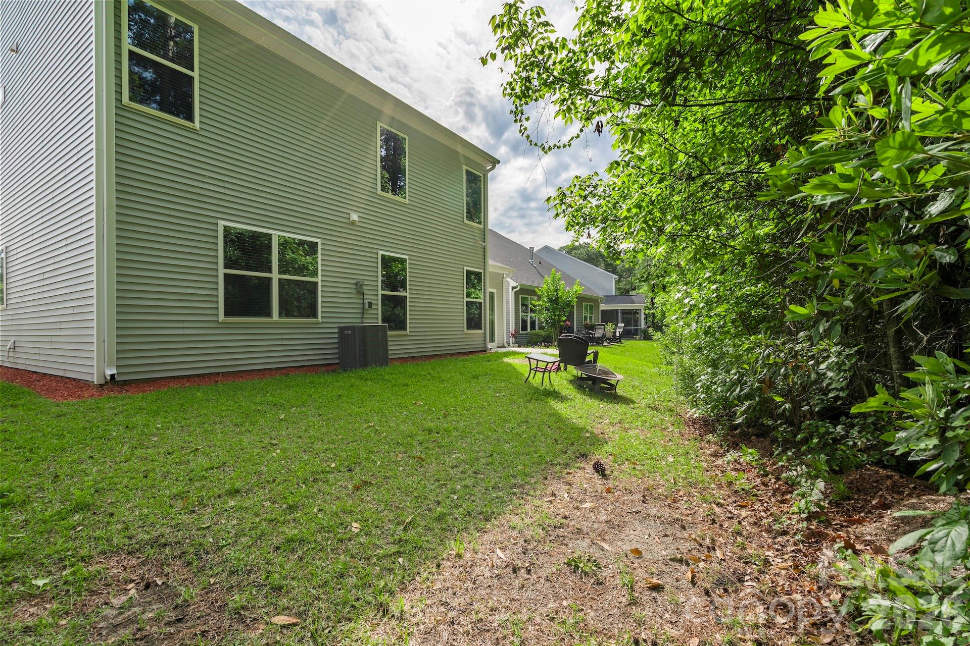 512 Wynfield Forest Drive — Summerville